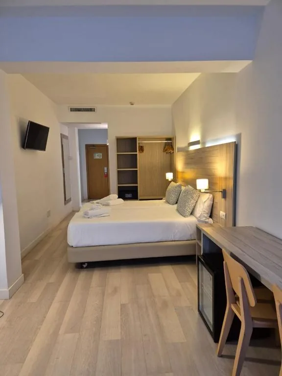 Doppelzimmer ohne Balkon - 2 Betten — Hotel Levante