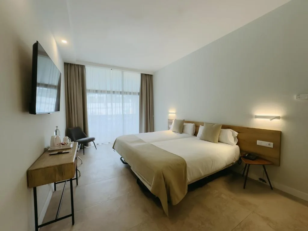 Habitación Doble Deluxe con vistas al golf — Hotel LIVVO Jandía Golf