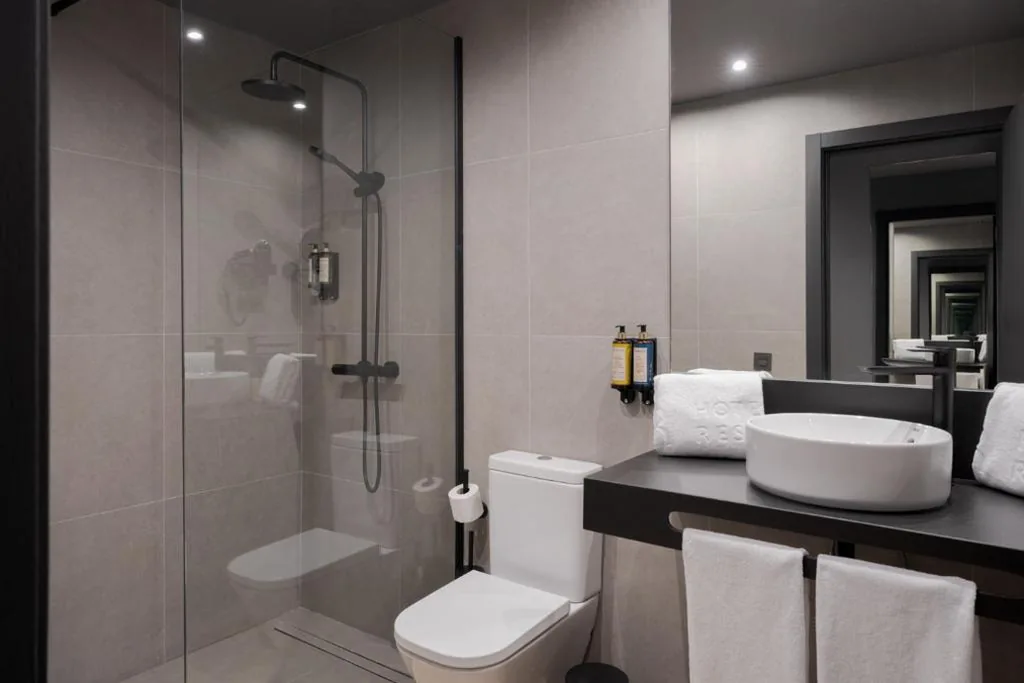 Quarto Triplo Standard — Hotel LIVVO La Escarlata