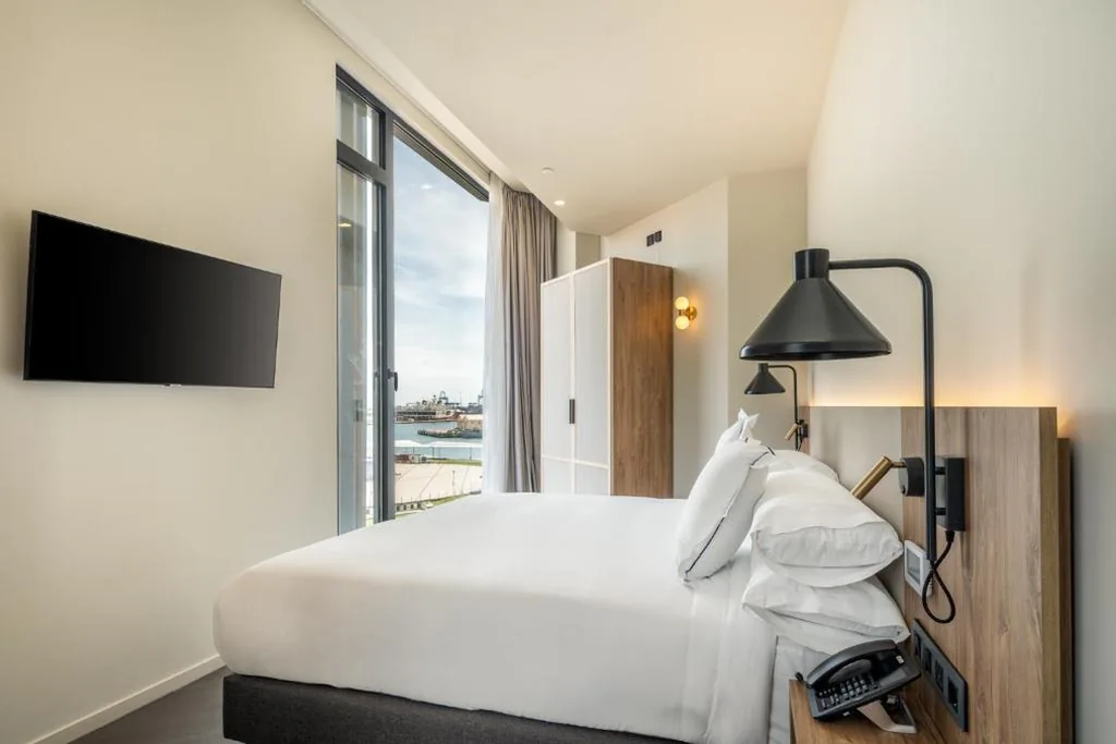 Camera Doppia Deluxe con vista mare — Hotel LIVVO Lumm