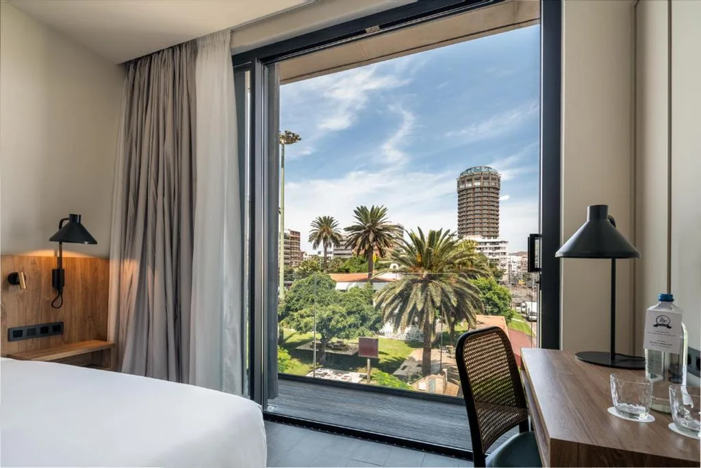 Hotel LIVVO Lumm
