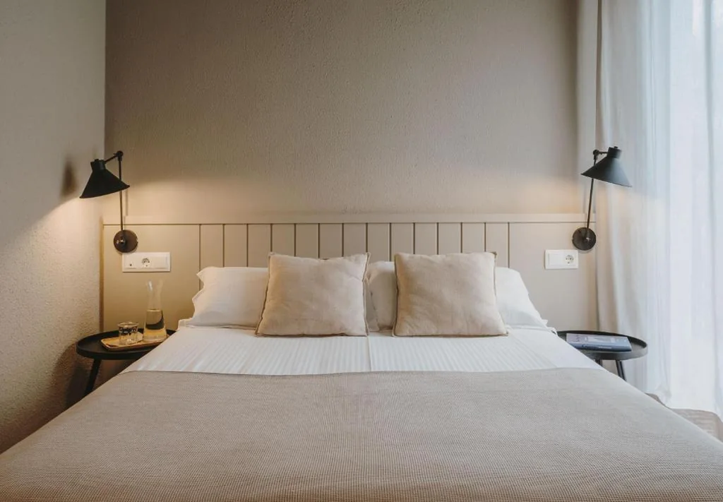 Doppelzimmer mit Bergblick - 1 oder 2 Betten — Hotel Llane Petit
