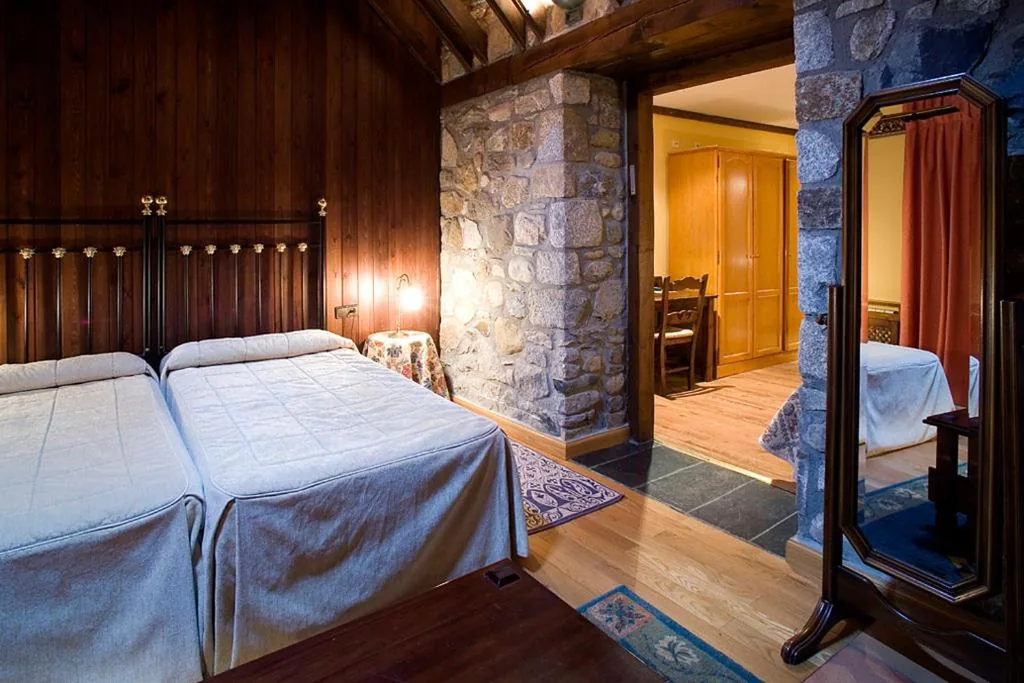 Hotel LLanos del Hospital