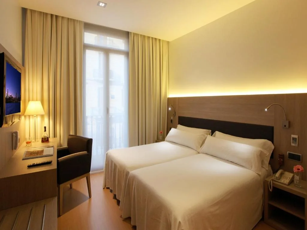 Doppelzimmer – 1 oder 2 Betten — Hotel Lleó