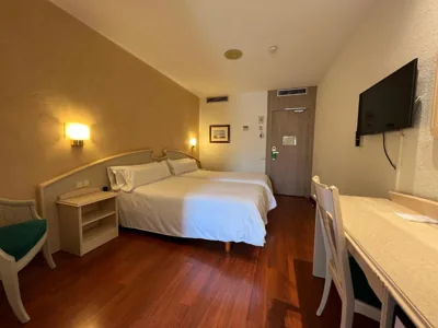 Hotel Lleó — Foto 7