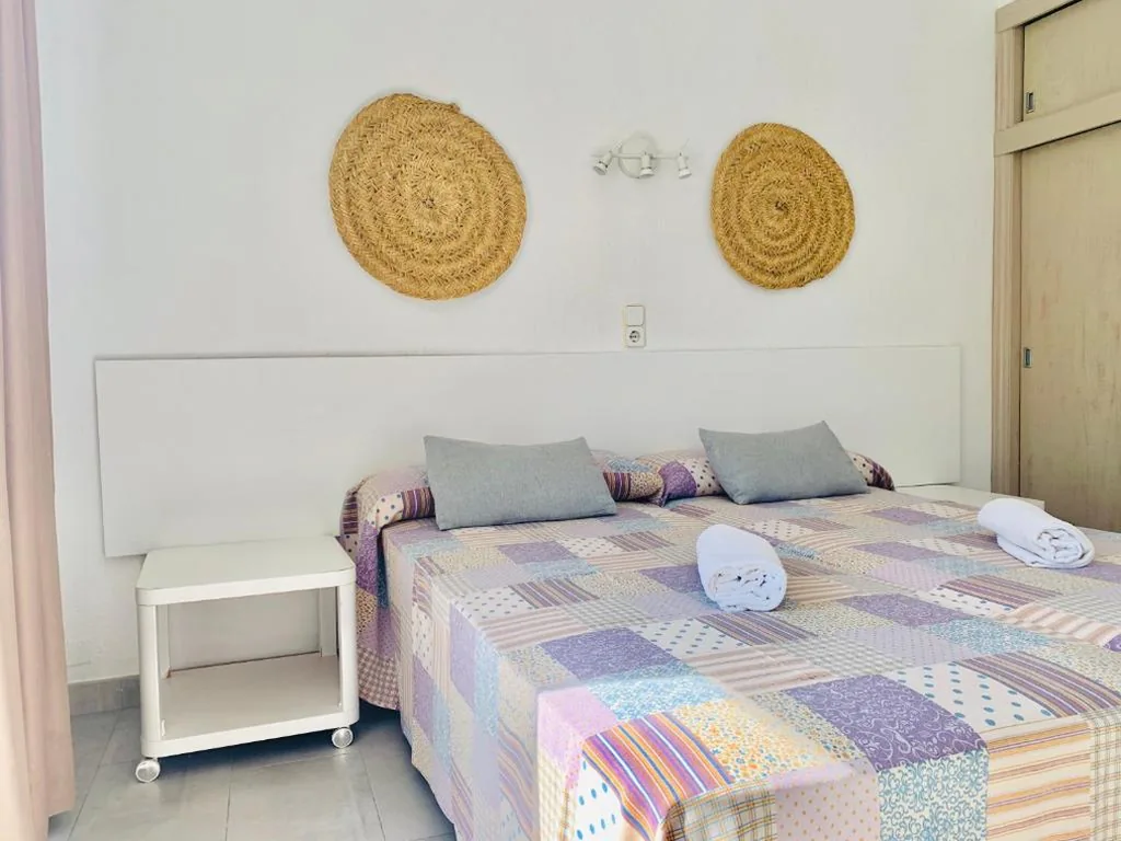 Camera doppia economy — Hotel LLITERAS