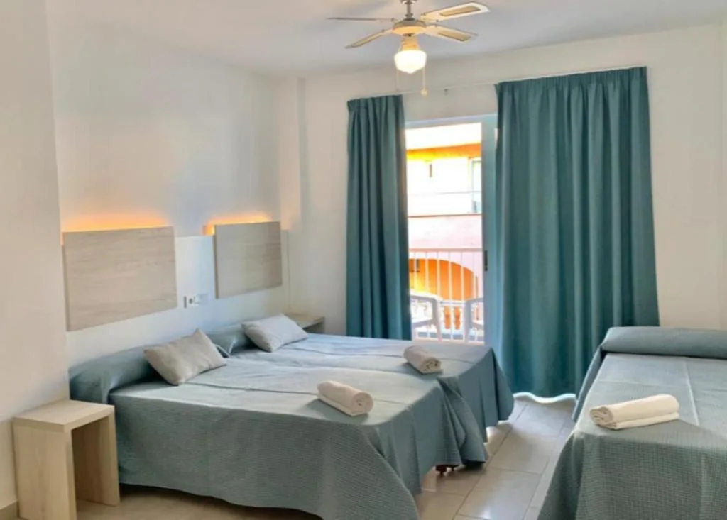 Camera tripla — Hotel LLITERAS