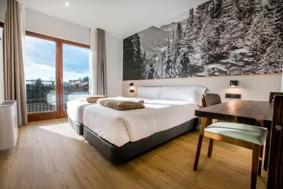 Hotel Llivia — 写真 2