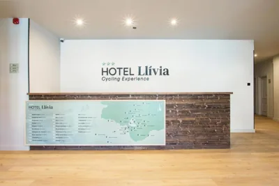 Hotel Llivia — 写真 8