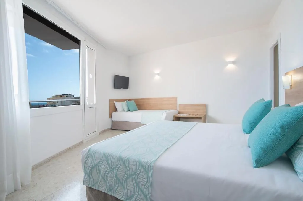 Camera tripla — Hotel Lloret Santa Rosa by Pierre & Vacances