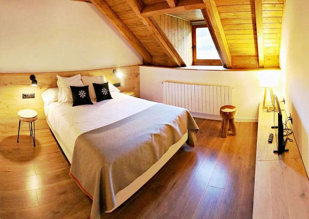 Camera doppia - 1 o 2 letti — Hotel Lo Paller
