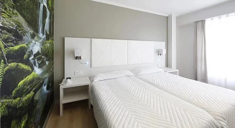 Habitación Doble Superior - 2 camas — Hotel Loiola