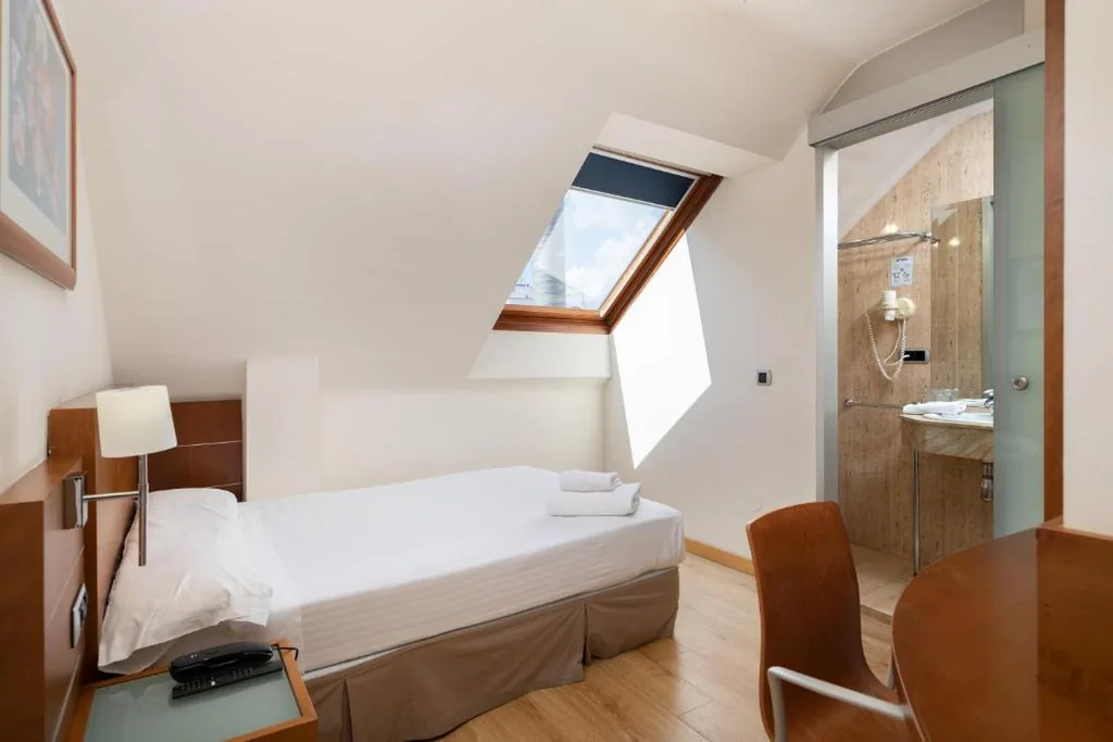 Habitación Individual — Hotel Longoria Plaza by Pandora Hoteles