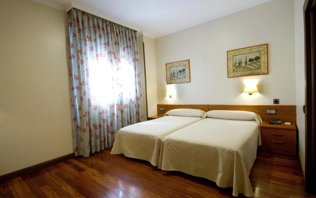 Camera doppia (1 adulto) con 2 letti — Hotel Los 5 Pinos
