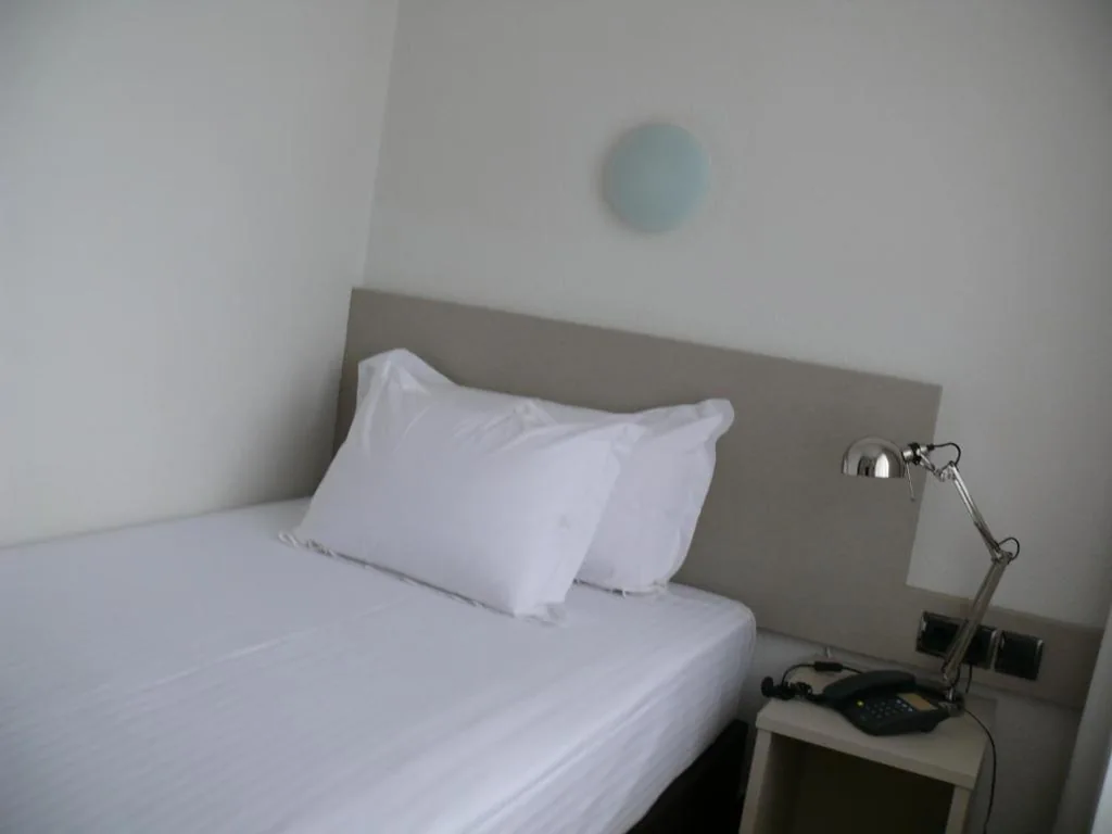 单人间 — Hotel Los Angeles