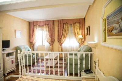 Hotel Los Arcos — Foto 12