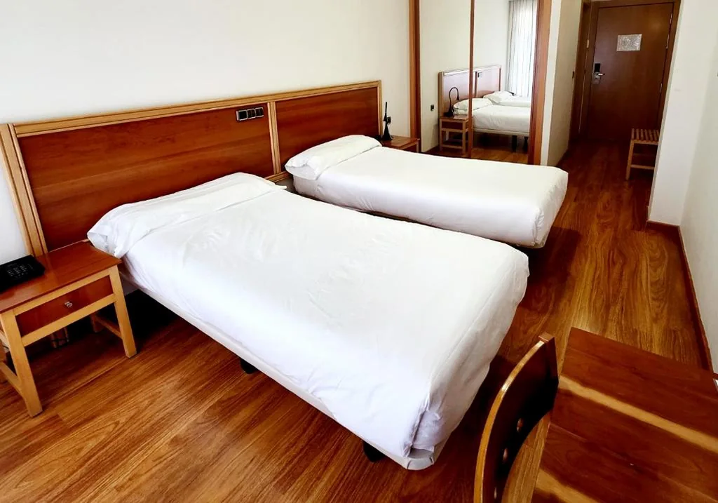 Habitación Doble - 1 o 2 camas — Hotel Los Barruecos