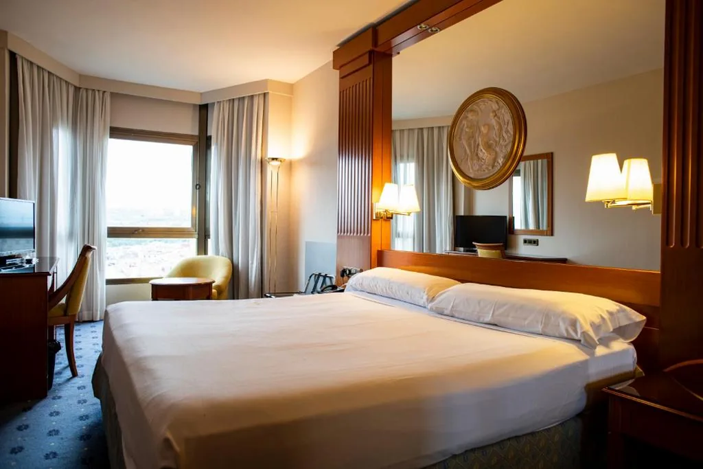 Quarto Duplo com Cama Extra - 2 camas — Hotel los Bracos