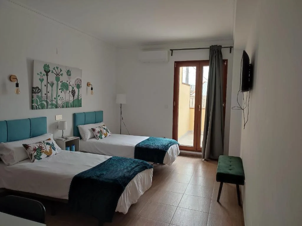 Habitación Doble con terraza - 1 o 2 camas — HOTEL LOS CAÑAS