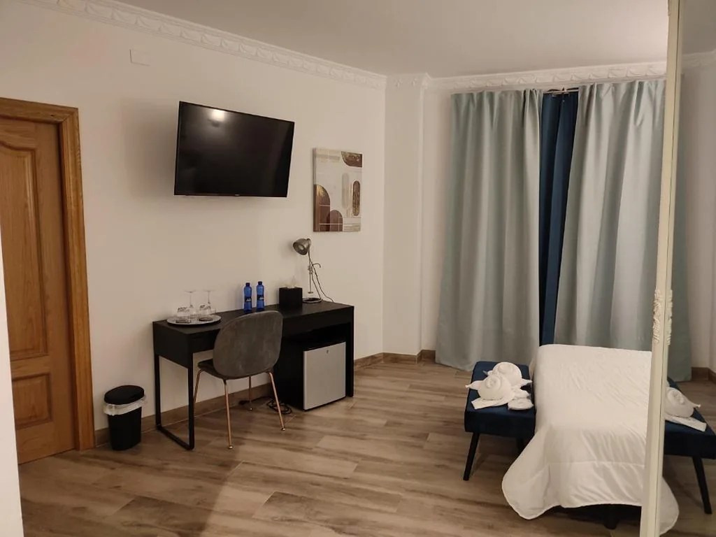 Habitación Familiar — HOTEL LOS CAÑAS