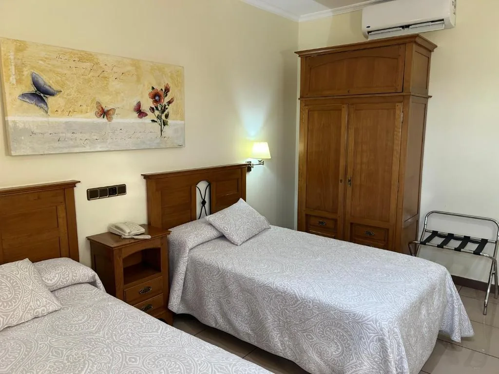 Habitación Doble Deluxe — Hotel Los Desmontes