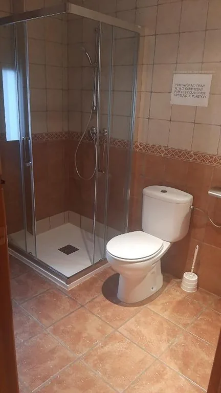 Camera tripla Deluxe — HOTEL LOS GUILOS