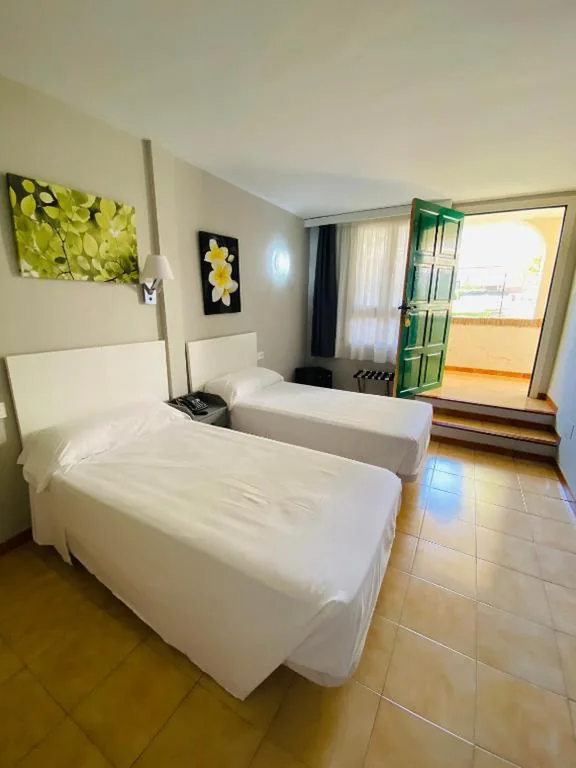 Chambre Double Économique - 2 lits — Hotel Los Jazmines