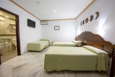 Hotel Los Omeyas — photo 12