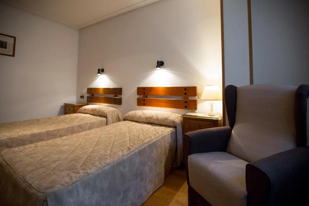 Habitación Doble - 1 o 2 camas — Hotel Los Perales
