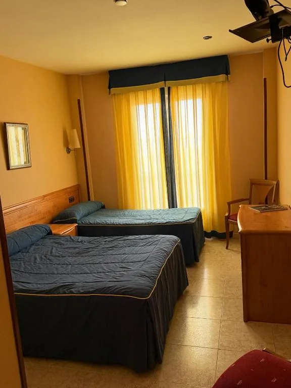Chambre triple — Hotel Los Toreros de Trabancos