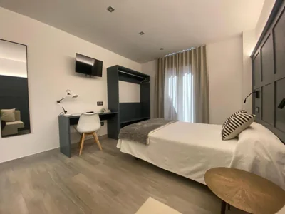 Hotel Lusitania, Centro Ciudad, Parking Privado — foto 6