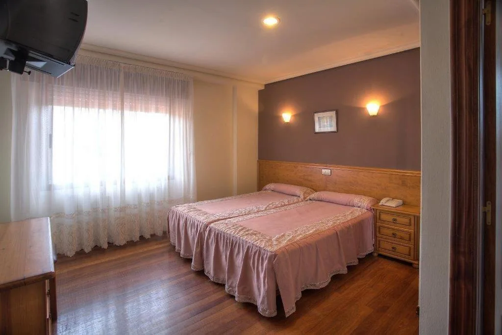 Chambre double - 2 lits — Hotel Lusitano