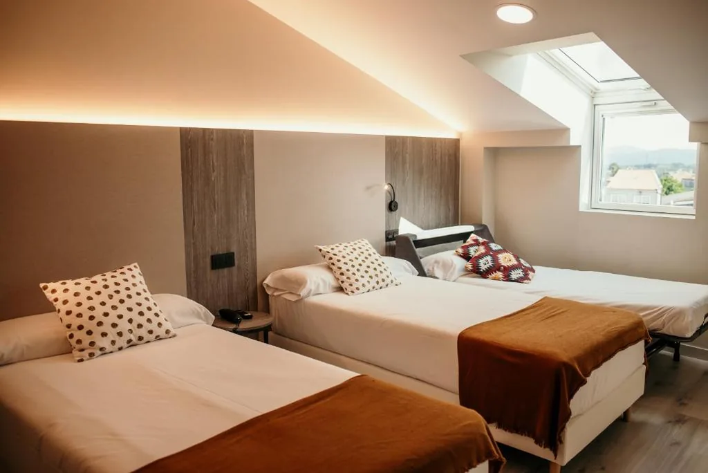Driepersoonskamer — Hotel Lux Melide