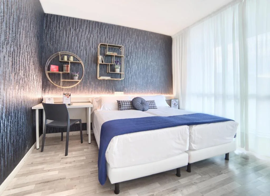 Camera doppia con terrazza — Hotel Luze El Villa