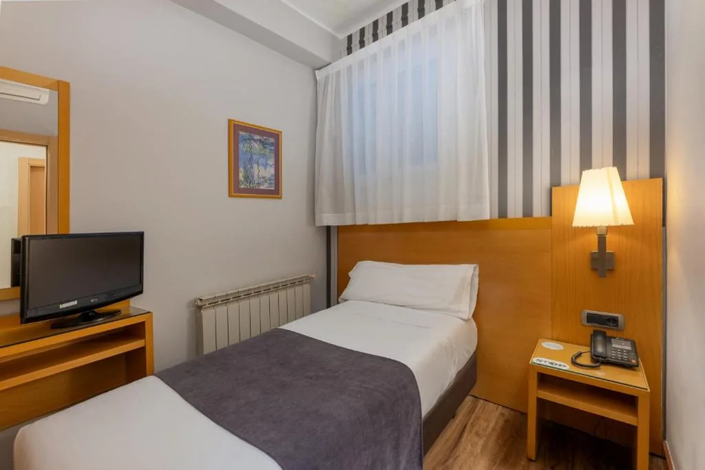 Einzelzimmer — Hotel Lyon