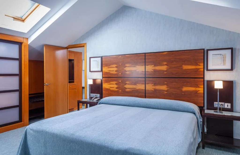 Suite Deluxe con vasca idromassaggio — Hotel Macià Alfaros