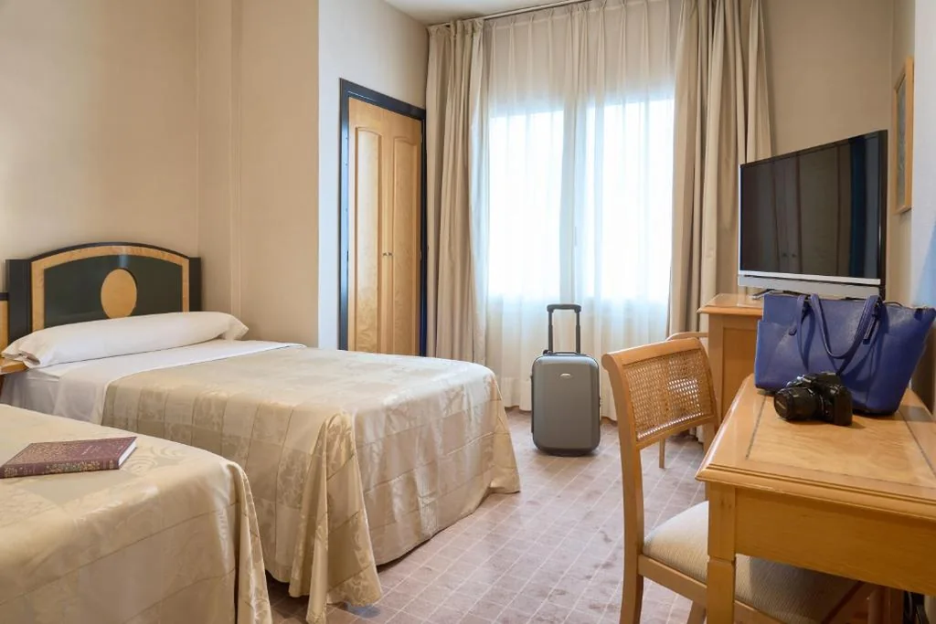 ダブルルーム（シングルベッド2台） — Hotel Macià Cóndor
