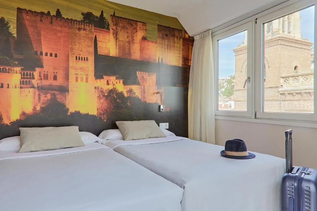 Habitación Doble - 2 camas — Hotel Maciá Granada Five Senses Rooms & Suites