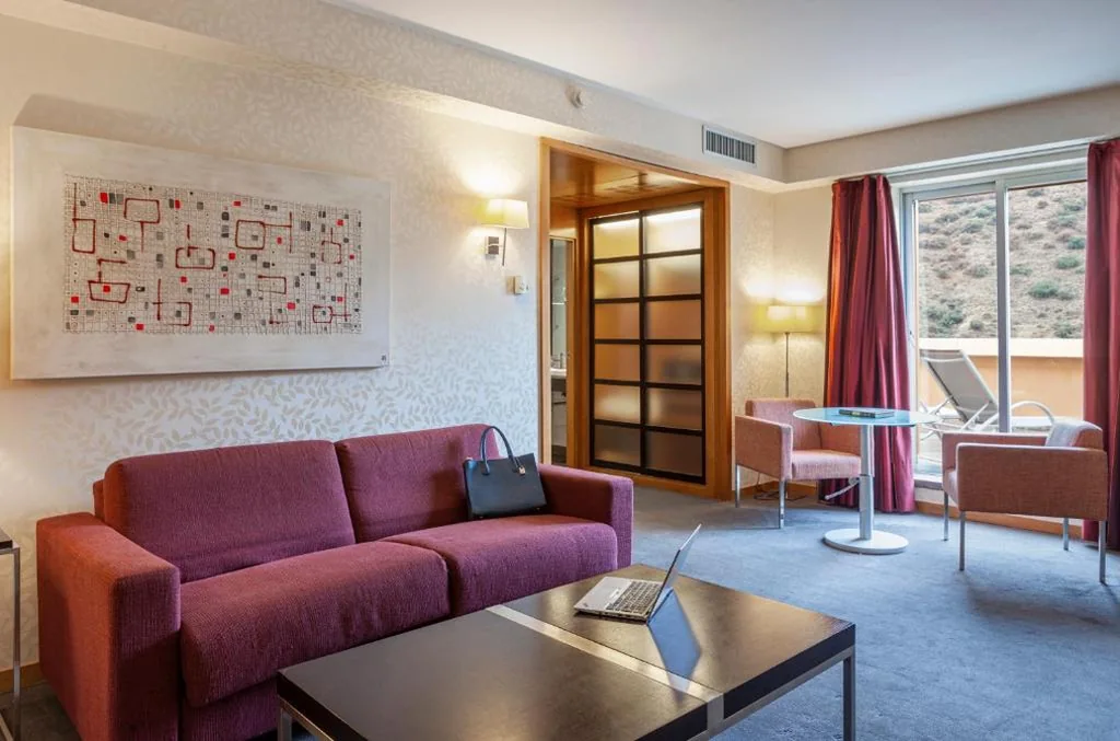 Junior Suite (2 volwassenen + 2 kinderen) — Hotel Macià Real De La Alhambra