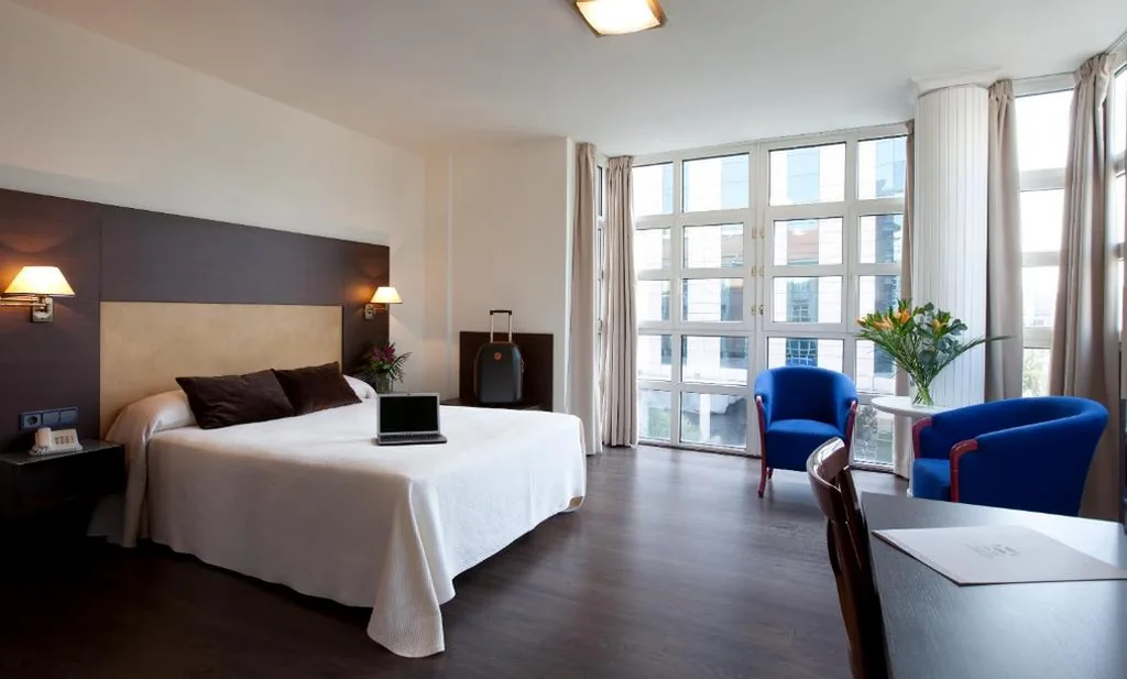 ダブルルーム・スーペリア — Hotel Madrid Torrejon Plaza