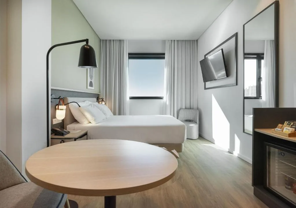 コネクティングファミリールーム — Hotel Málaga Alameda Centro, Affiliated by Meliá