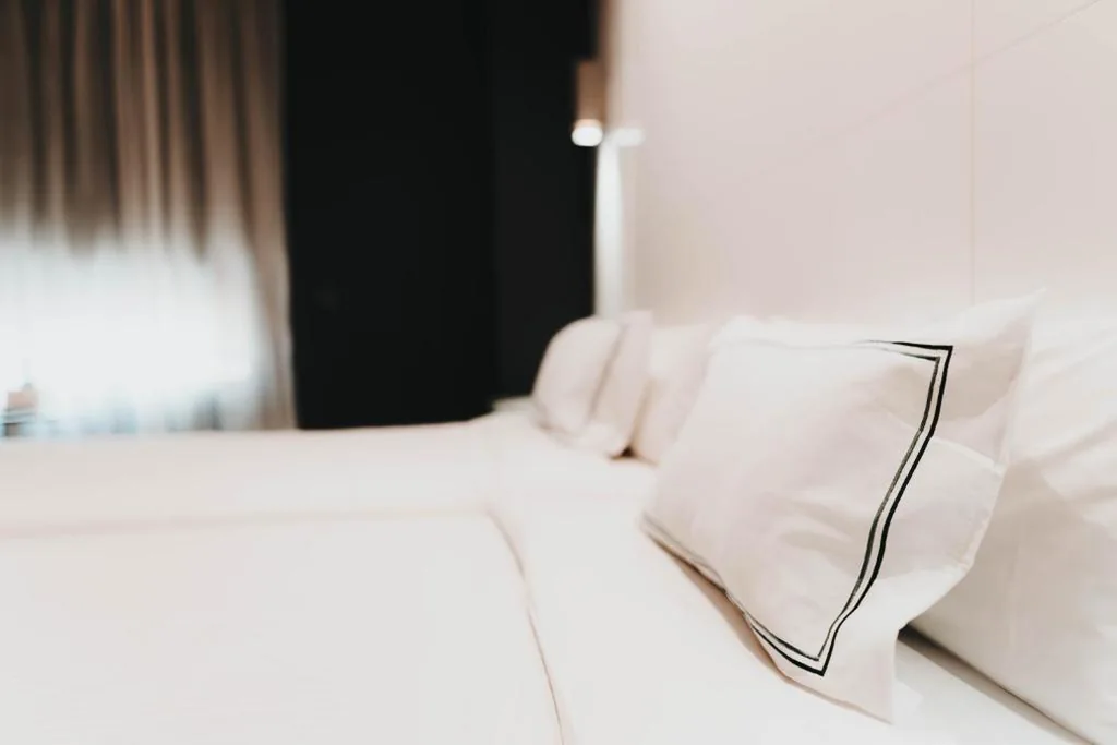Standaard tweepersoonskamer met 2 bedden — Hotel Málaga Nostrum Airport