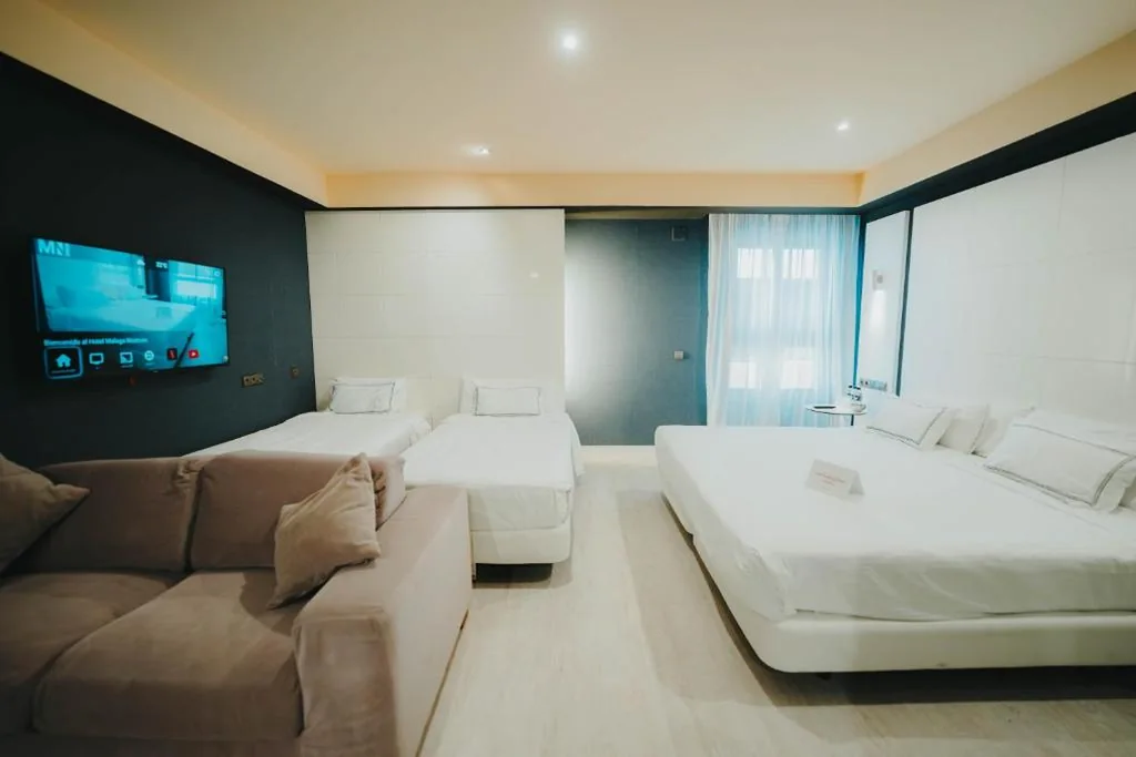 Driepersoonskamer — Hotel Málaga Nostrum Airport