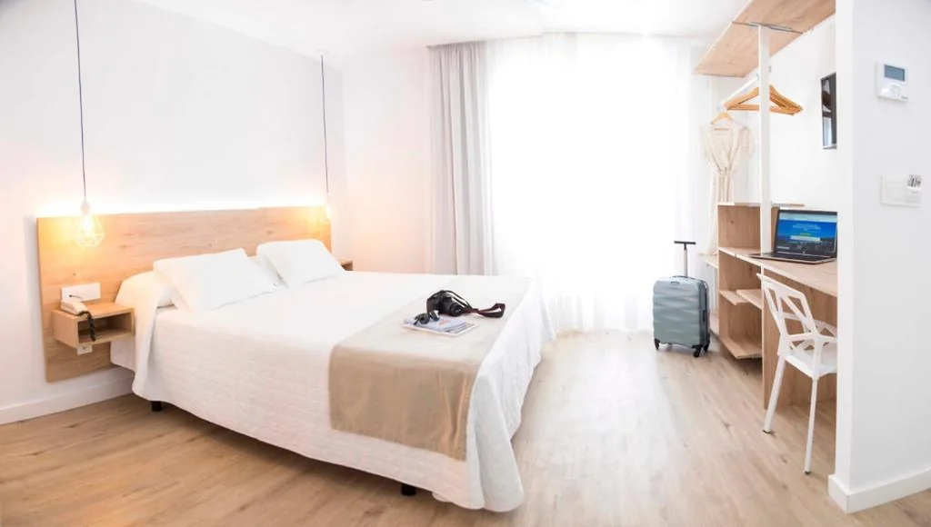 Habitación Doble con vistas al mar - 1 o 2 camas — Hotel Mar Azul