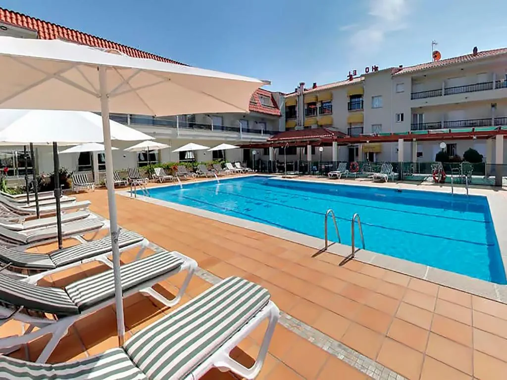 Habitación Doble con balcón — Hotel Mar del Norte 3000