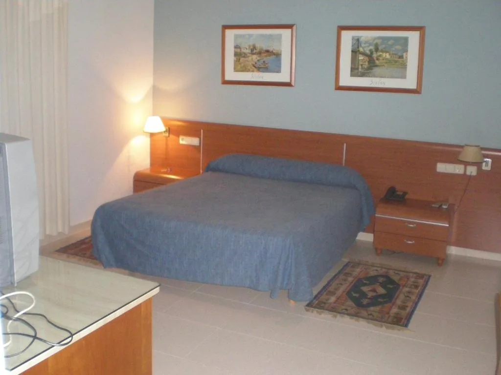 Tweepersoonskamer - 1 of 2 bedden — Hotel Mar Menor