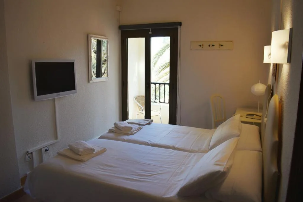 Driepersoonskamer — Hotel Marbel