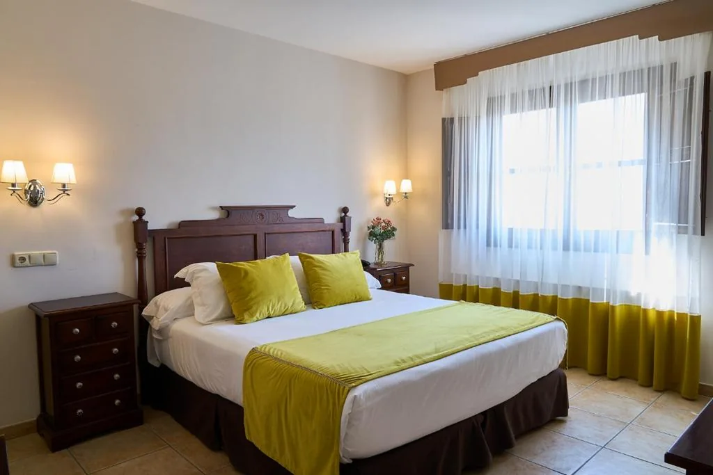 Doppelzimmer mit Doppelbett — Hotel María de Molina
