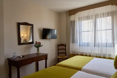 Hotel María de Molina — Foto 6