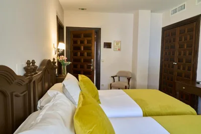 Hotel María de Molina — Foto 11